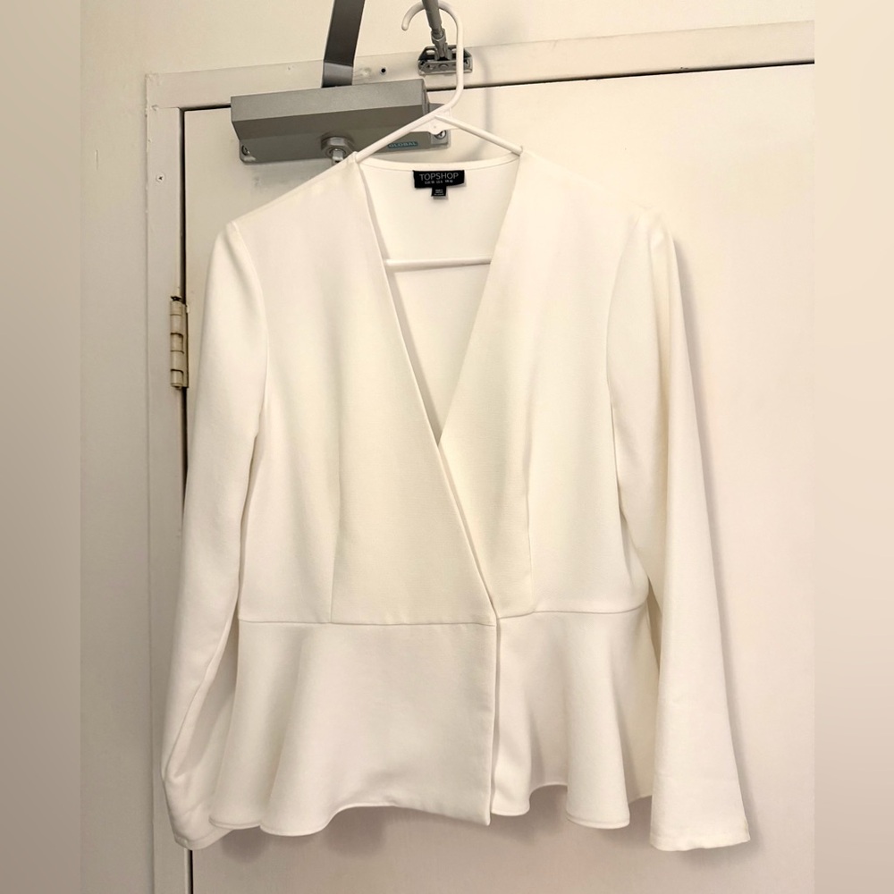 🌙$3for$20🌙TOPSHOP Peplum top - size 6